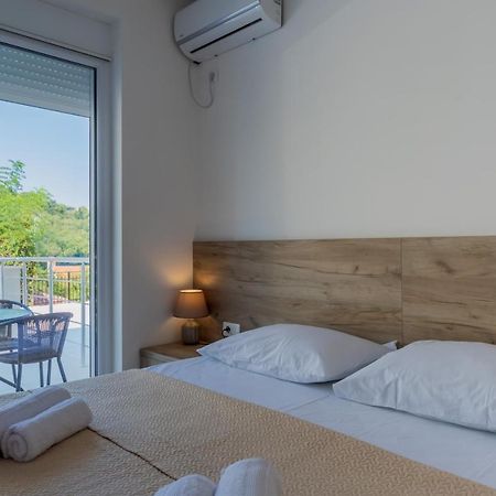 Grejm Lux Family Apartments Petrovac Exteriör bild