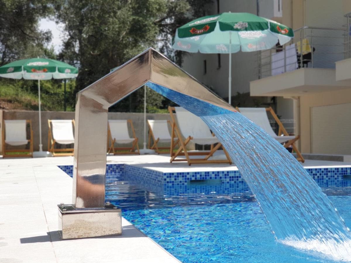 Grejm Lux Family Apartments Petrovac Exteriör bild